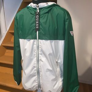 GUESS HOODED WINDBREAKER